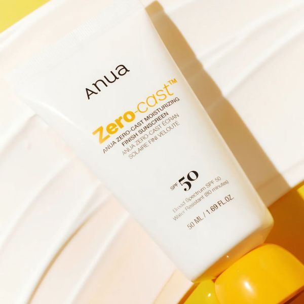 Зволожуючий сонцезахисний крем без білих слідів ANUA Zero-cast Moisturizing Finish Sunscreen SPF50+ AN04 фото